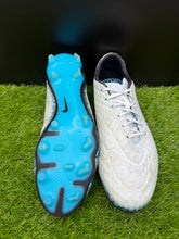 Load image into Gallery viewer, Nike Hypervenom Phantom RGN Hydra Transform FG Elite