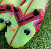 Load image into Gallery viewer, SG Sole Conversion