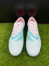 Load image into Gallery viewer, Nike Phantom 6 Low Elite NU2 SG-Pro
