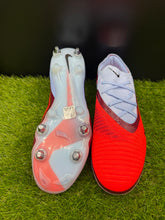 Load image into Gallery viewer, Nike Phantom 6 Low Elite SG-Pro
