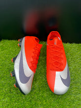 Load image into Gallery viewer, Nike Mercurial Vapor 13 Elite DNA FG
