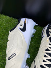 Load image into Gallery viewer, Nike Tiempo Legend 10 Elite SG-Pro
