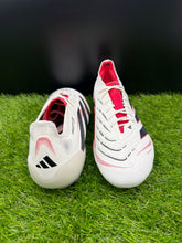 Load image into Gallery viewer, Adidas Predator Elite SG
