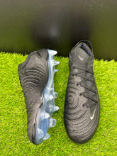 Load image into Gallery viewer, Nike Phantom GX 2 Elite SG-Pro Anti-Clog
