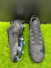 Load image into Gallery viewer, Nike Mercurial Vapor 16 Elite FG
