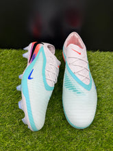 Load image into Gallery viewer, Nike Phantom 6 Low Elite FG NU2
