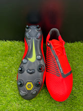 Load image into Gallery viewer, Nike Phantom Venom Elite SG-Pro AC
