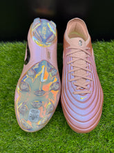 Load image into Gallery viewer, Nike Tiempo Maestro Elite LE FG

