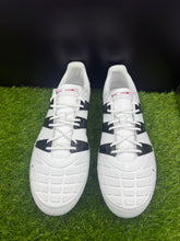 Load image into Gallery viewer, Adidas Predator 94 Reverse FG
