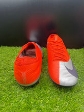Load image into Gallery viewer, Nike Mercurial Vapor 13 Elite DNA FG
