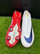 Load image into Gallery viewer, Nike Mercurial Vapor 16 Elite SG-Pro
