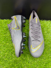 Load image into Gallery viewer, Nike Mercurial Vapor 12 Elite SG-Pro Anti-Clog
