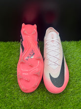 Load image into Gallery viewer, Nike Mercurial Vapor 15 Elite FG

