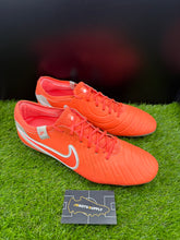 Load image into Gallery viewer, Nike Tiempo Legend 10 Elite SG Anti-Clog
