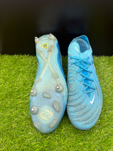 Load image into Gallery viewer, Nike Phantom GX 2 Elite SG Anti-Clog

