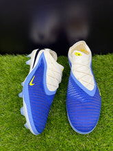 Load image into Gallery viewer, Nike Phantom 6 Low Elite FG
