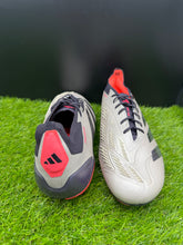 Load image into Gallery viewer, Adidas Predator Elite FG
