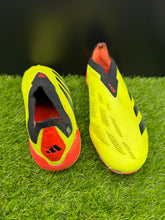 Load image into Gallery viewer, Adidas Predator Elite Laceless FG
