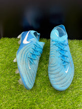 Load image into Gallery viewer, Nike Phantom GX 2 Elite SG Anti-Clog
