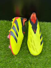 Load image into Gallery viewer, Adidas Predator Elite Laceless FG
