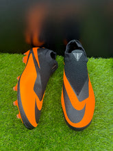 Load image into Gallery viewer, Nike Phantom Vision Elite DNA FG
