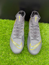 Load image into Gallery viewer, Nike Mercurial Superfly 6 Elite SG Anti-Clog
