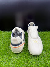 Load image into Gallery viewer, Nike Tiempo Ronaldinho R10 Pearl FG
