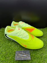 Load image into Gallery viewer, Nike Phantom 6 Low Elite SG-Pro
