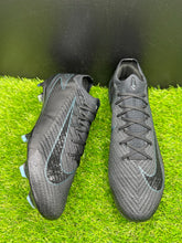 Load image into Gallery viewer, Nike Mercurial Vapor 16 Elite FG
