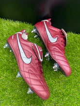 Load image into Gallery viewer, Nike Tiempo Legend III Elite SG
