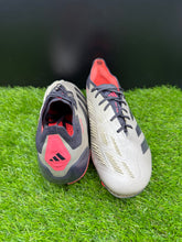 Load image into Gallery viewer, Adidas Predator Elite SG
