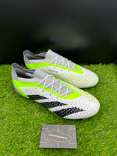 Load image into Gallery viewer, Adidas Predator Accuracy.1 L FG
