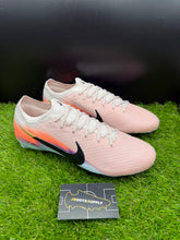 Load image into Gallery viewer, Nike Mercurial Vapor 16 NU2 Elite SG-Pro
