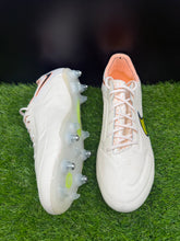 Load image into Gallery viewer, Nike Tiempo Legend 9 Elite SG Anti-Clog
