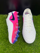 Load image into Gallery viewer, Nike Tiempo Maestro Elite AG
