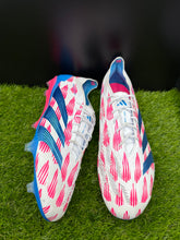 Load image into Gallery viewer, Adidas Predator Elite FG
