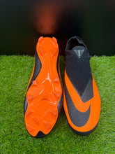 Load image into Gallery viewer, Nike Phantom Vision Elite DNA FG
