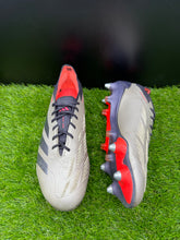 Load image into Gallery viewer, Adidas Predator Elite SG
