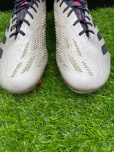 Load image into Gallery viewer, Adidas Predator Elite SG
