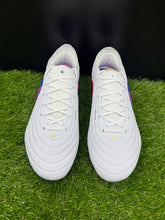 Load image into Gallery viewer, Nike Tiempo Maestro Elite FG
