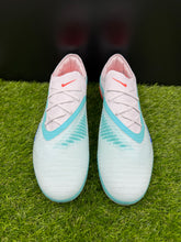 Load image into Gallery viewer, Nike Phantom 6 Low Elite FG NU2
