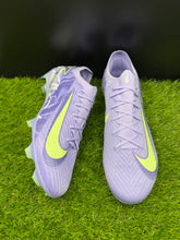 Load image into Gallery viewer, Nike Mercurial Vapor 16 Elite FG Nike United
