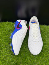 Load image into Gallery viewer, Nike Tiempo Maestro Elite FG
