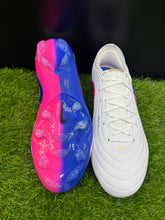 Load image into Gallery viewer, Nike Tiempo Maestro Elite FG

