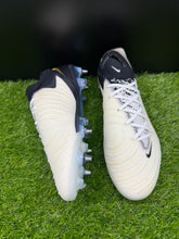 Load image into Gallery viewer, Nike Phantom GX 2 Elite SG
