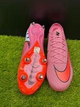 Load image into Gallery viewer, Nike Mercurial Vapor 16 Elite SG-Pro
