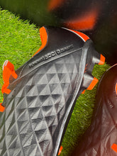 Load image into Gallery viewer, Nike Tiempo Legend 8 Elite DNA FG
