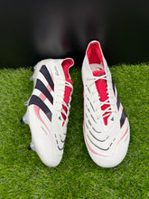 Load image into Gallery viewer, Adidas Predator Elite SG
