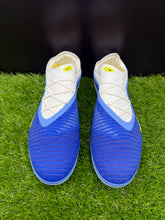 Load image into Gallery viewer, Nike Phantom 6 Low Elite FG
