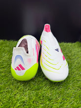 Load image into Gallery viewer, Adidas Predator Elite Laceless SG
